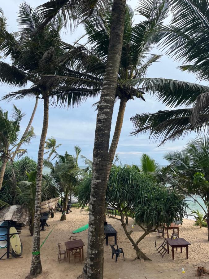 Sabine Holiday Resort And Restaurant Matara Exterior photo