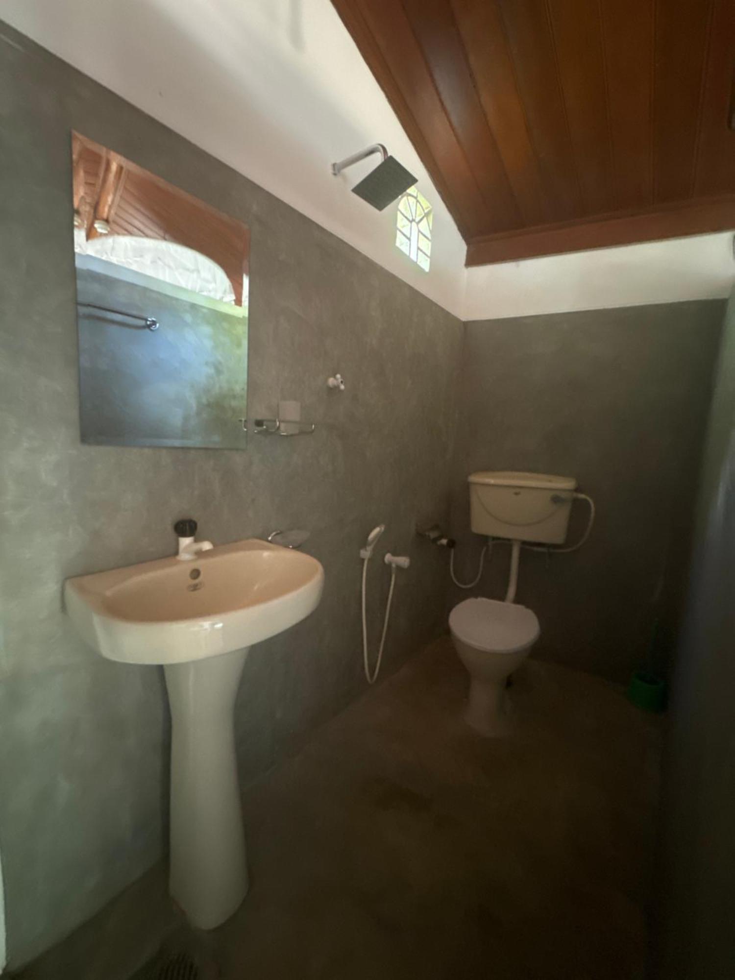 Sabine Holiday Resort And Restaurant Matara Exterior photo